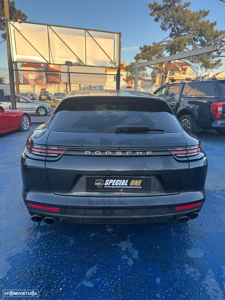 Porsche Panamera Sport Turismo - 5