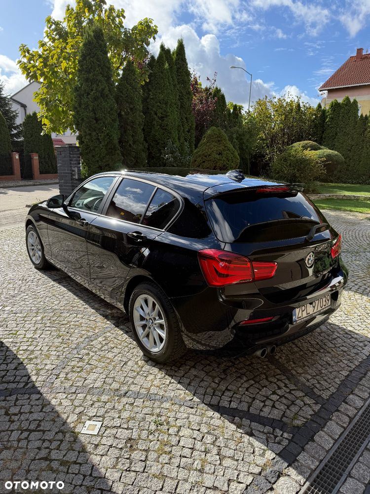 BMW Seria 1 120i - 3