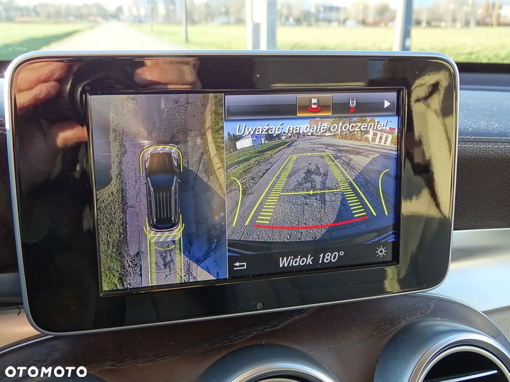 Mercedes-Benz GLC 220 d 4Matic 9G-TRONIC Exclusive - 24