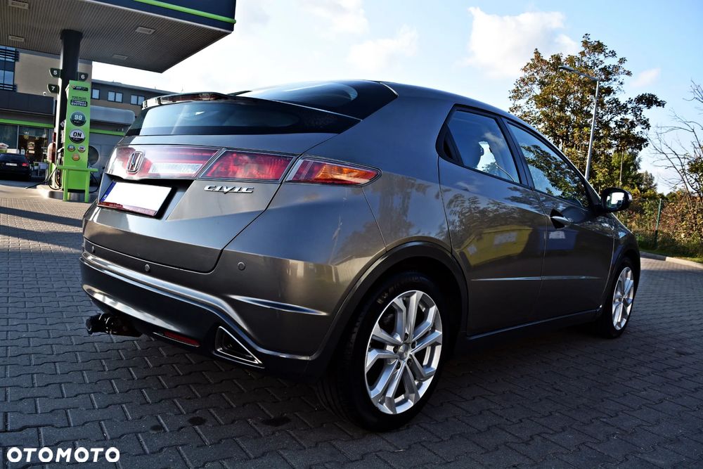 Honda Civic 1.8i-VTEC Automatik Sport - 4