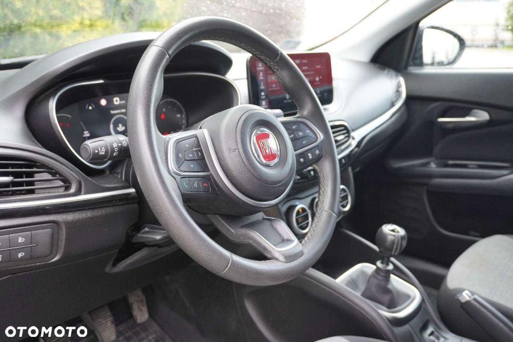 Fiat Tipo - 12