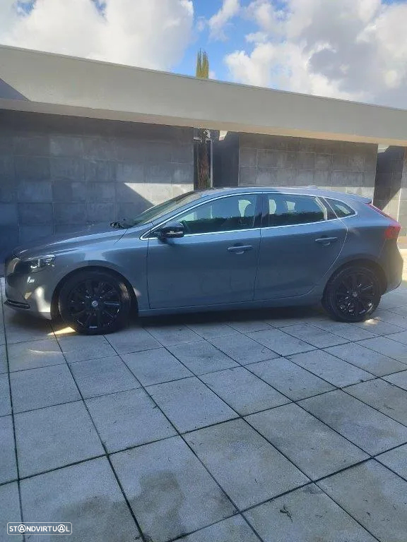 Volvo V40 1.6 D2 Summum Eco - 4