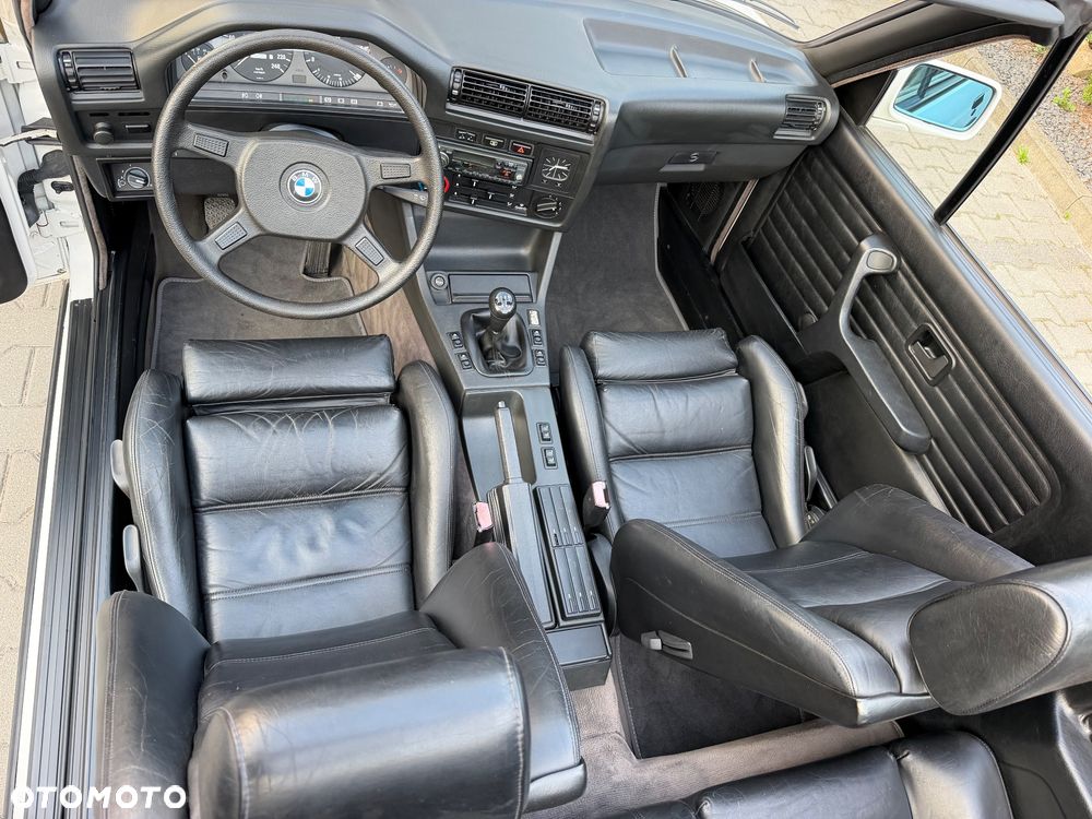BMW Seria 3 320i - 14