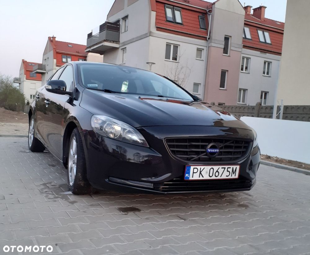 Volvo V40 D2 Momentum - 2