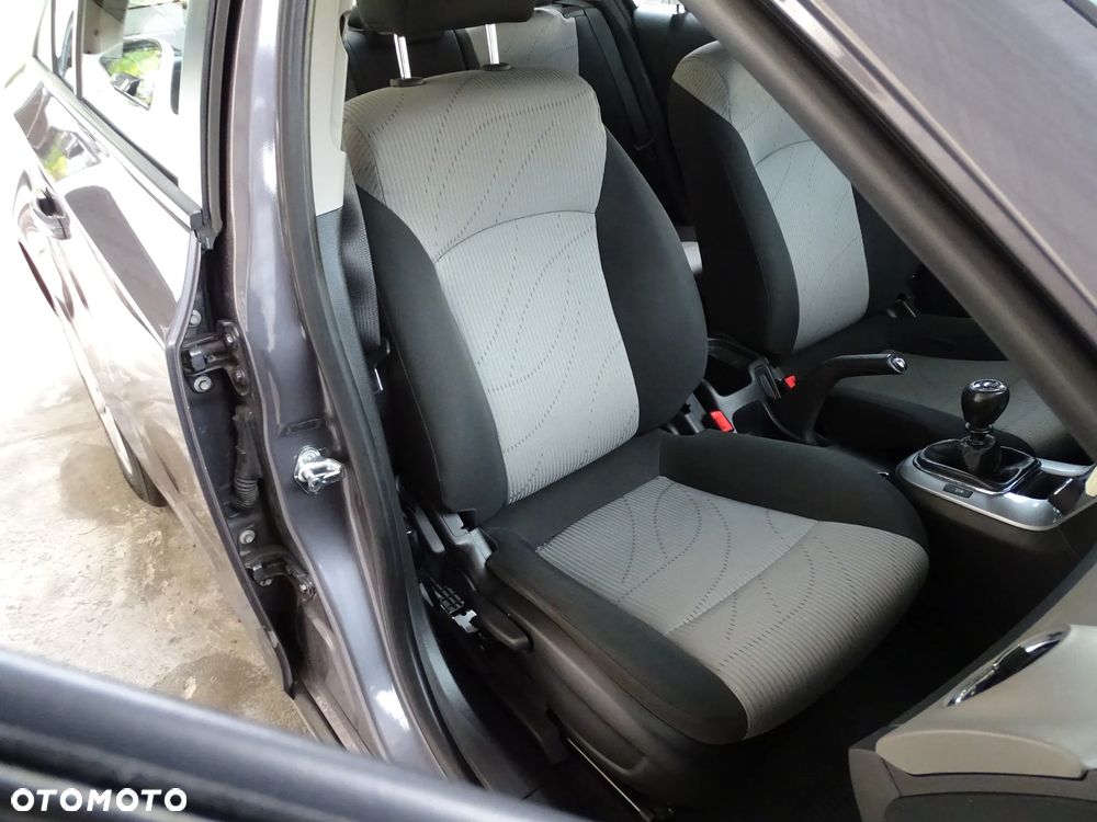 Chevrolet Cruze - 11