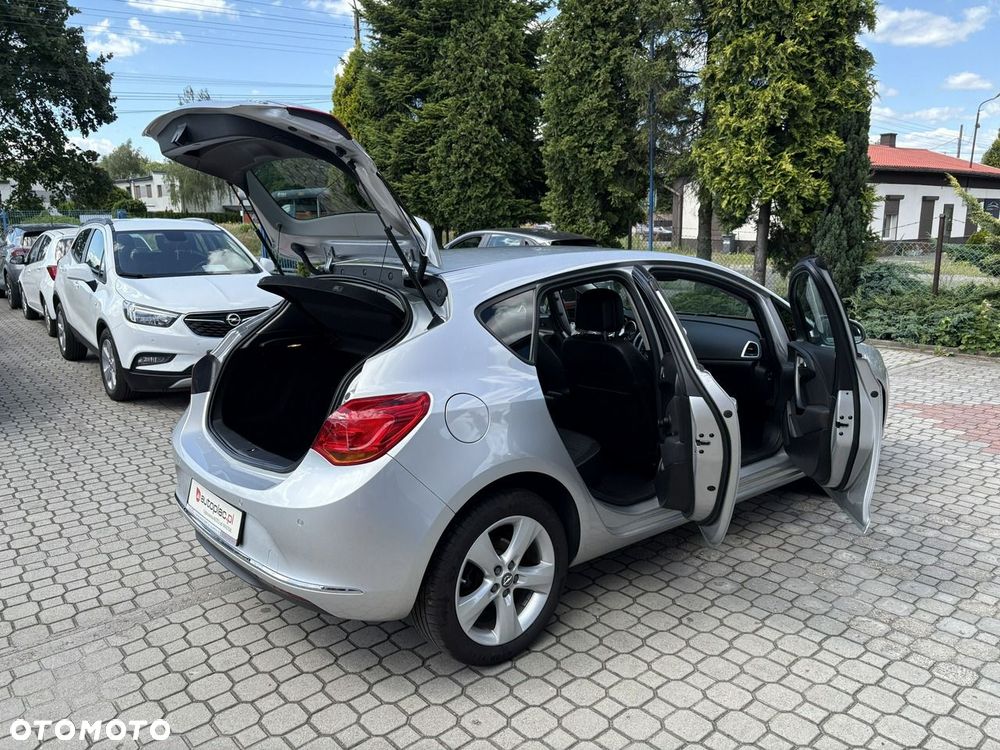 Opel Astra - 20