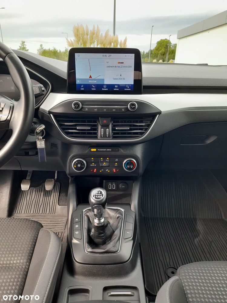 Ford Focus 1.0 EcoBoost Titanium - 19