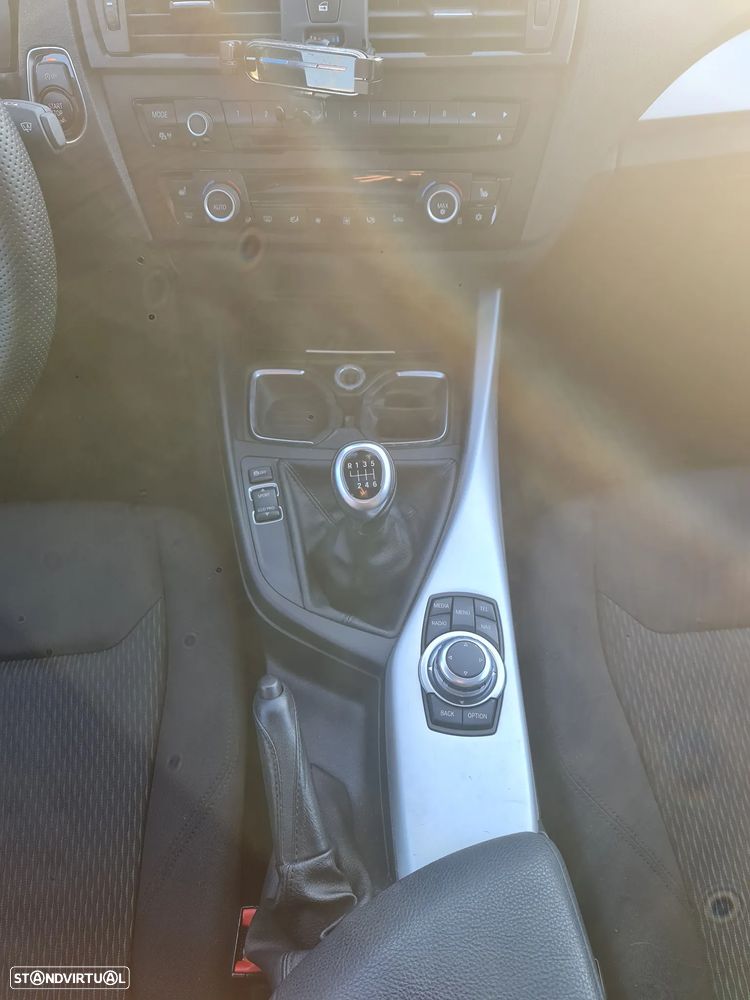BMW 118 i - 16