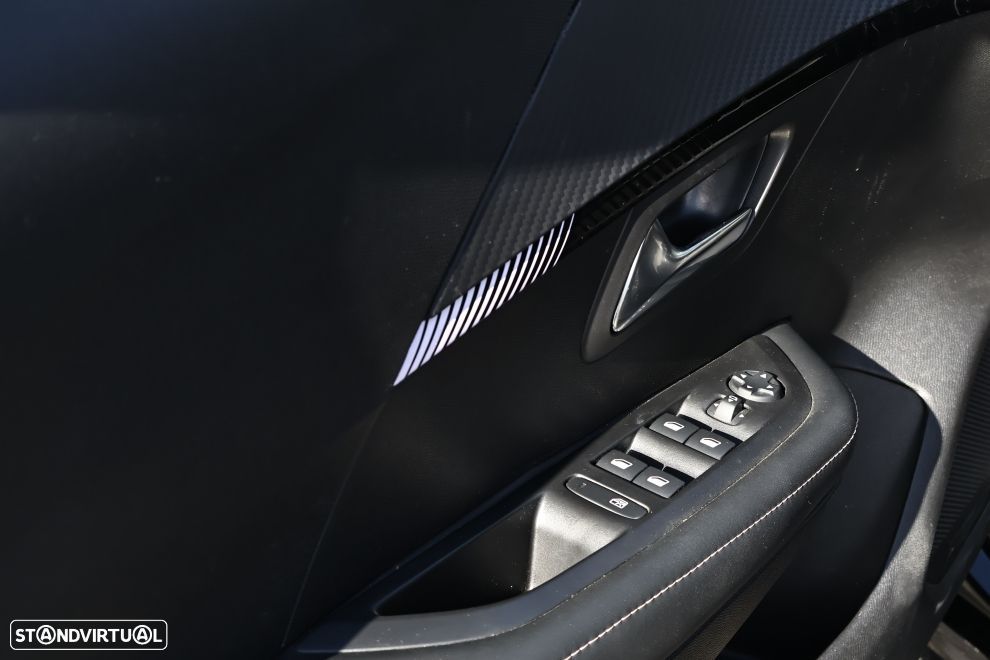 Peugeot 208 1.2 PureTech Allure - 14