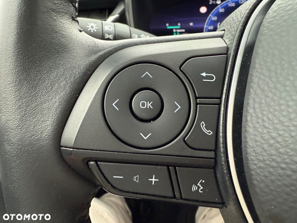 Toyota Corolla 1.8 Hybrid Comfort - 24