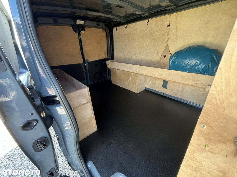 Renault Trafic - 8