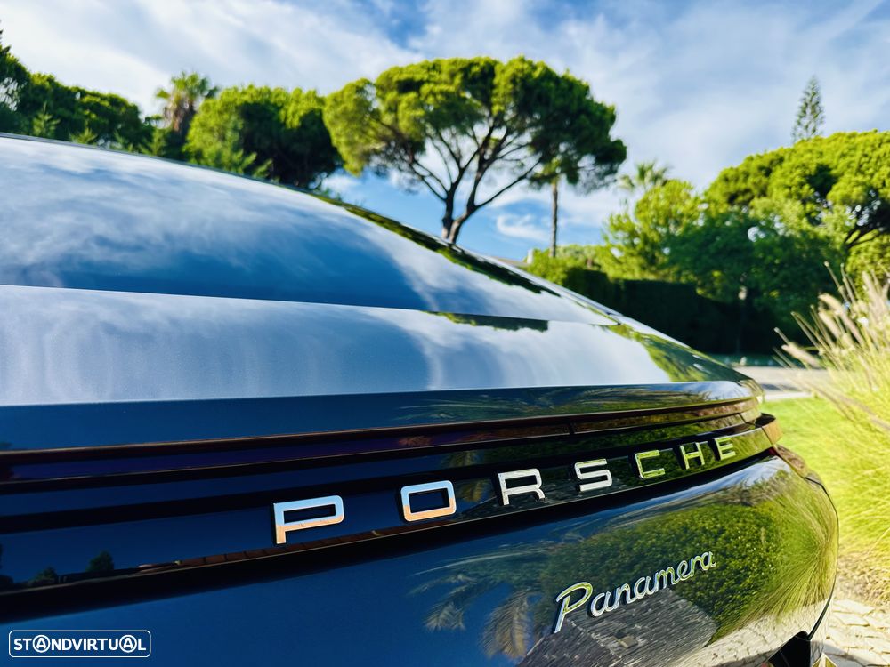 Porsche Panamera 4 Edition 10 Anos - 16
