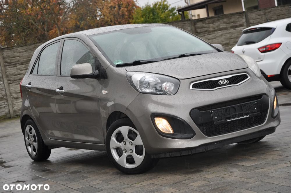 Kia Picanto 1.0 Dream Team Edition - 2