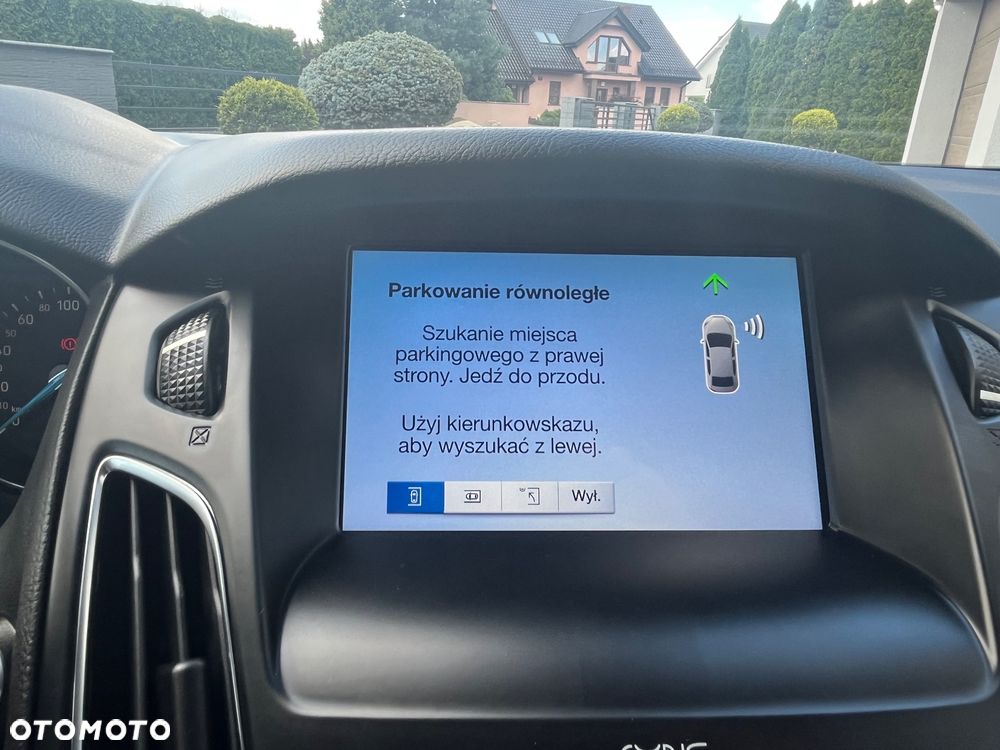 Ford Focus 1.5 EcoBoost Titanium - 27