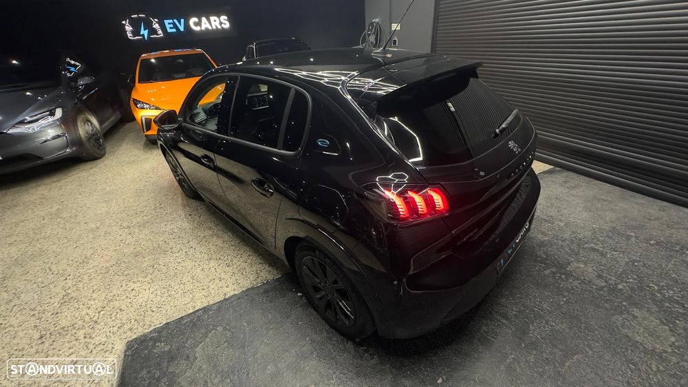 Peugeot e-208 Allure Pack - 3