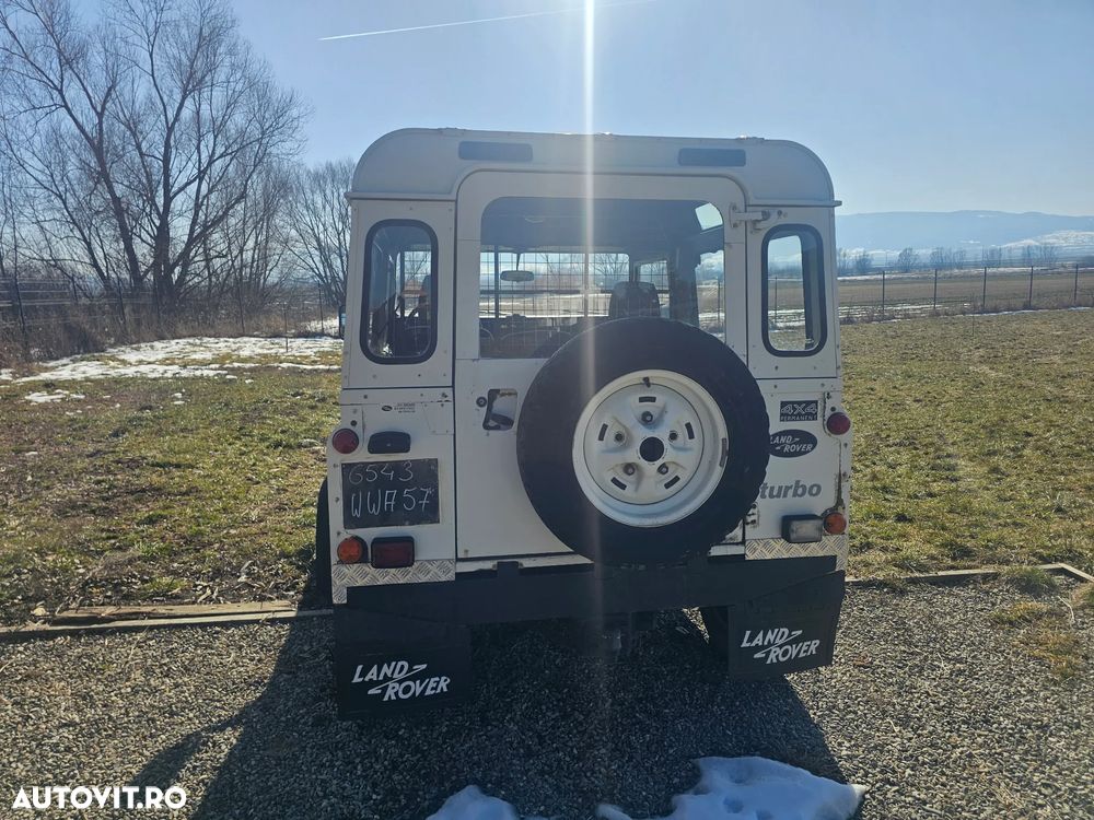 Land Rover Defender - 5