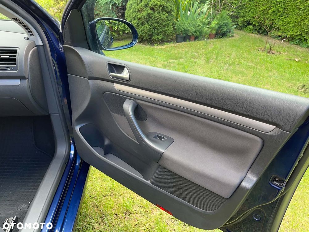 Volkswagen Golf 1.9 TDI Q-Line - 20