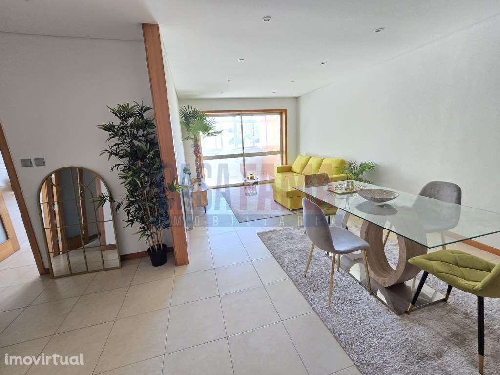 Apartamento T3 com garagem no centro de Vila do Conde - junto à praia - Grande imagem: 4/24