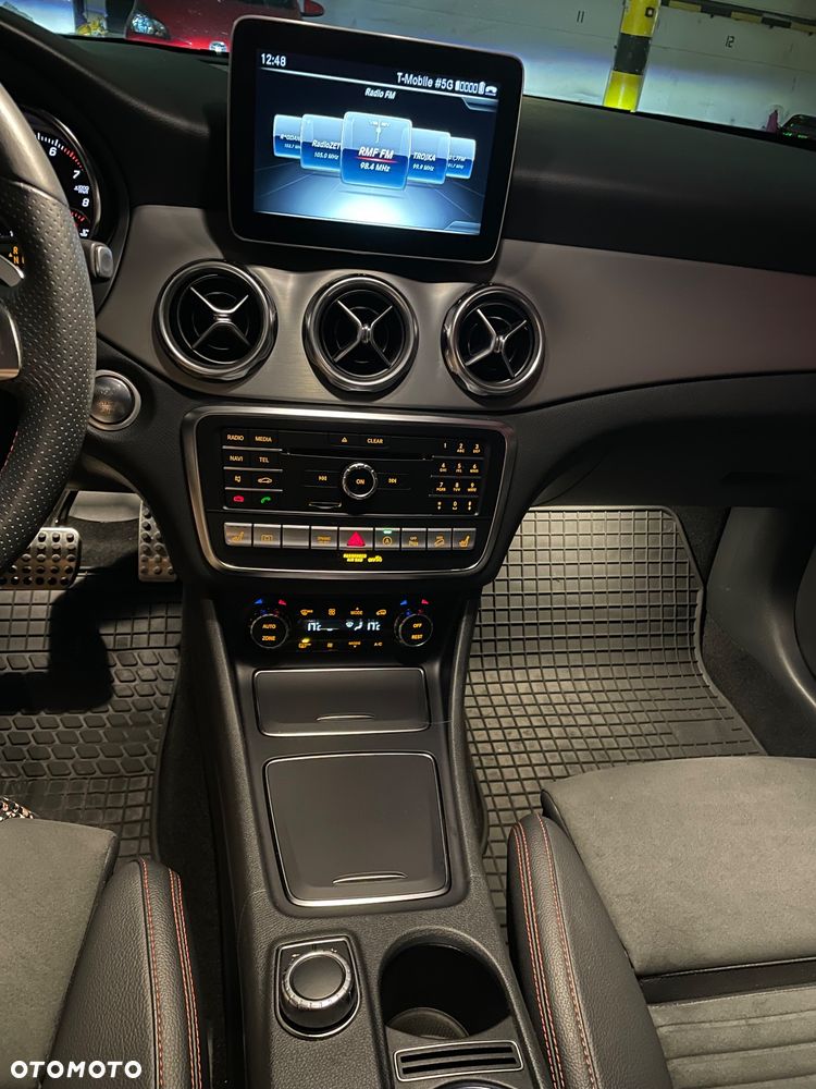 Mercedes-Benz GLA 220 4-Matic - 23