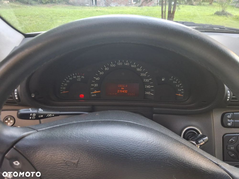 Mercedes-Benz Klasa C 200 Kompressor Avantgarde Sport Edition - 9