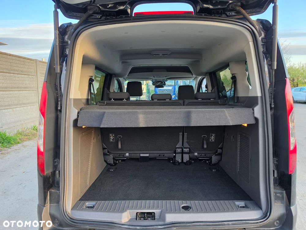 Ford Tourneo Connect - 22
