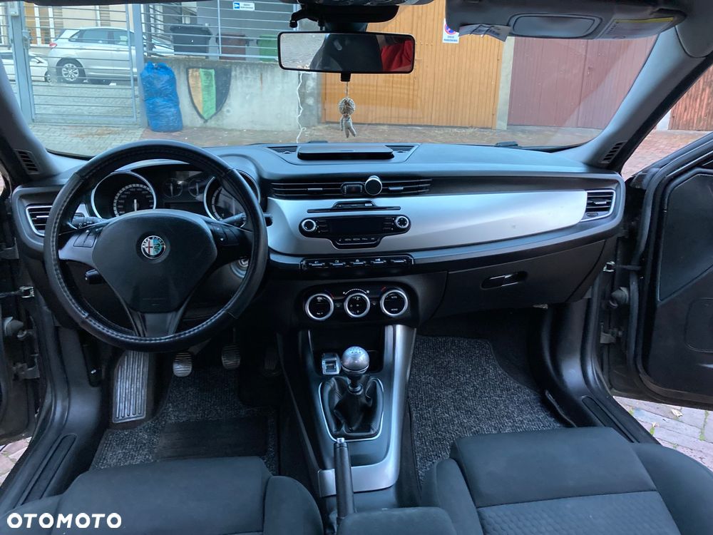 Alfa Romeo Giulietta - 14