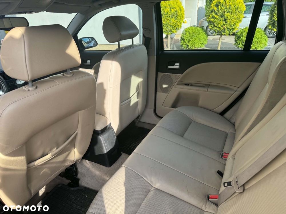 Ford Mondeo - 4