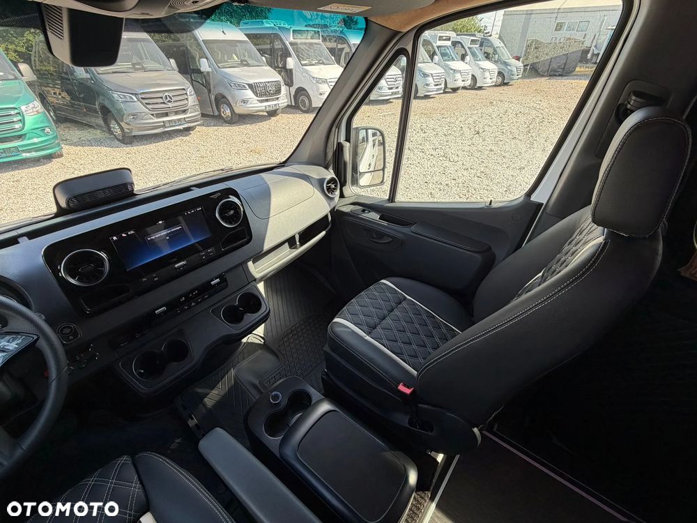 Mercedes-Benz Sprinter 317 - 25