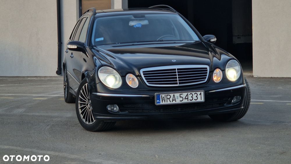 Mercedes-Benz Klasa E 320 CDI Avantgarde DPF Sport Edition AMG - 4