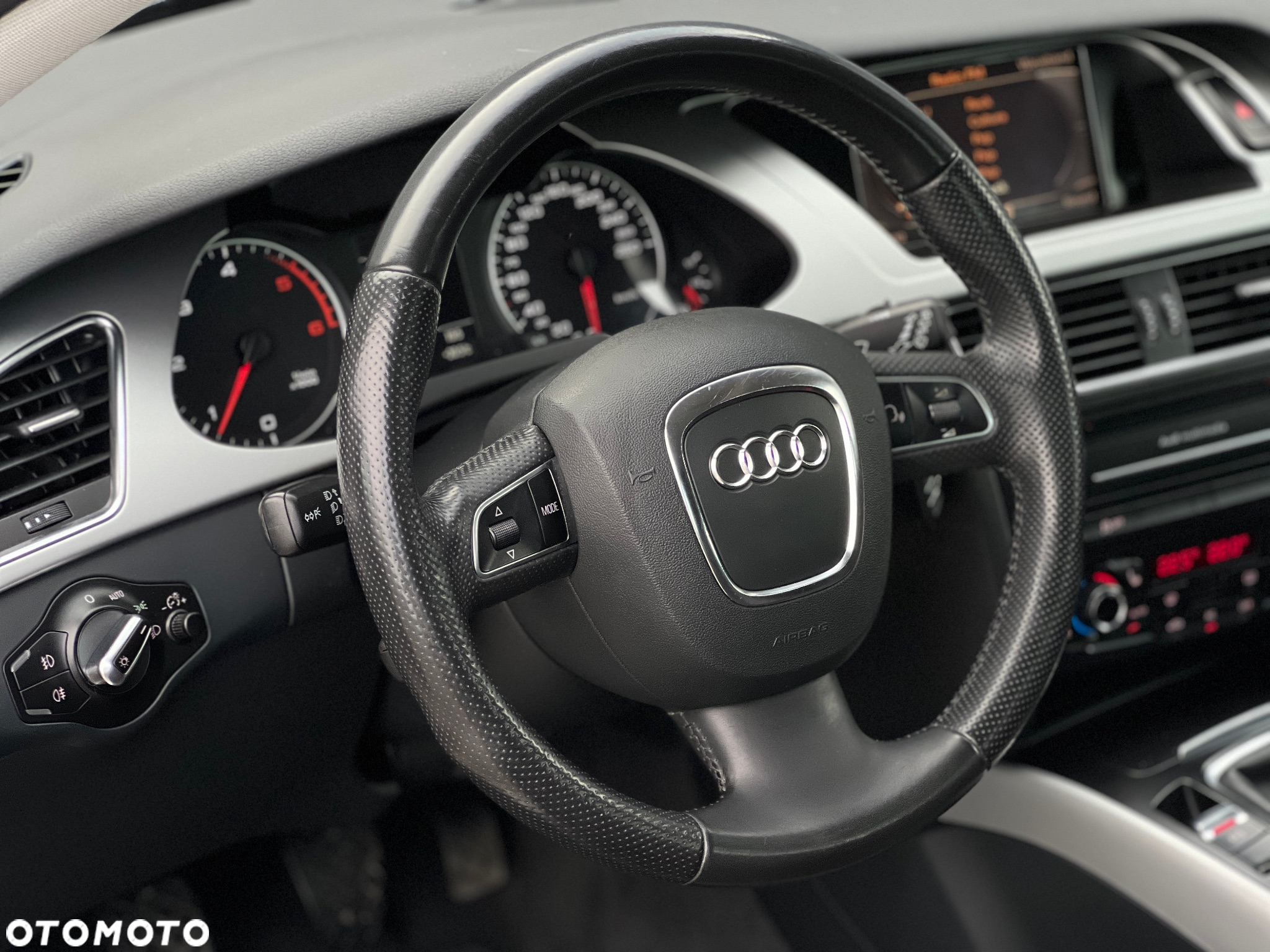 Audi A4 2.0 TDI Quattro - 16