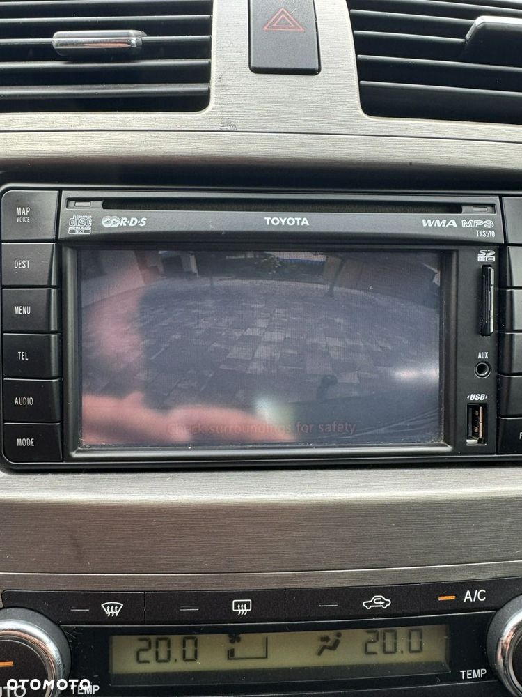 Toyota Avensis - 32