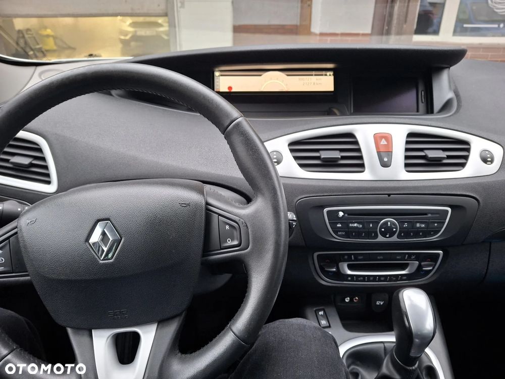 Renault Scenic - 21