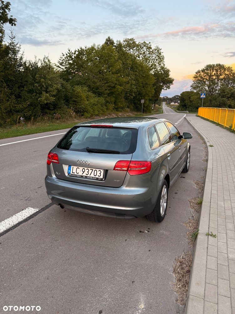 Audi A3 Sportback - 8