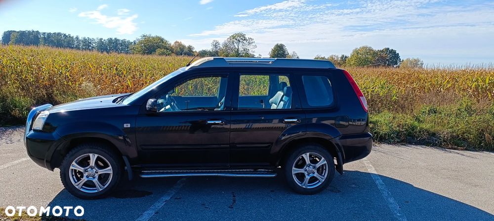 Nissan X-Trail - 1