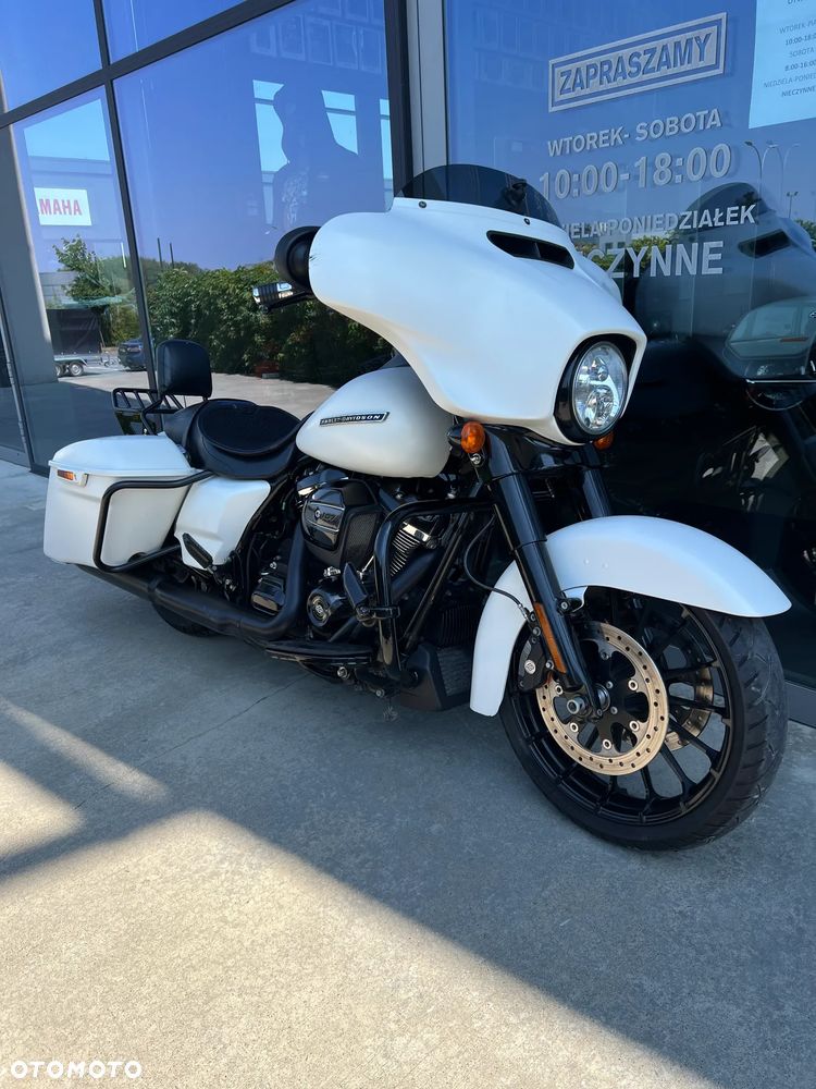 Harley-Davidson Touring Street Glide - 3