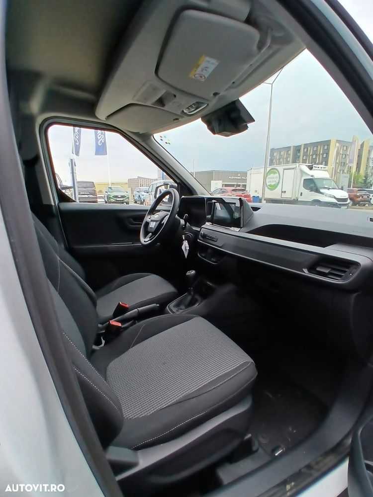 Ford Transit Courier - 4
