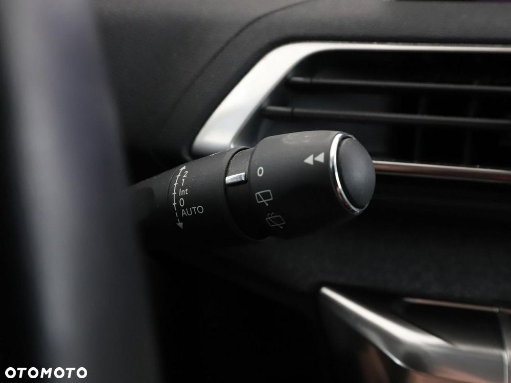 Peugeot 3008 1.2 PureTech Allure - 34