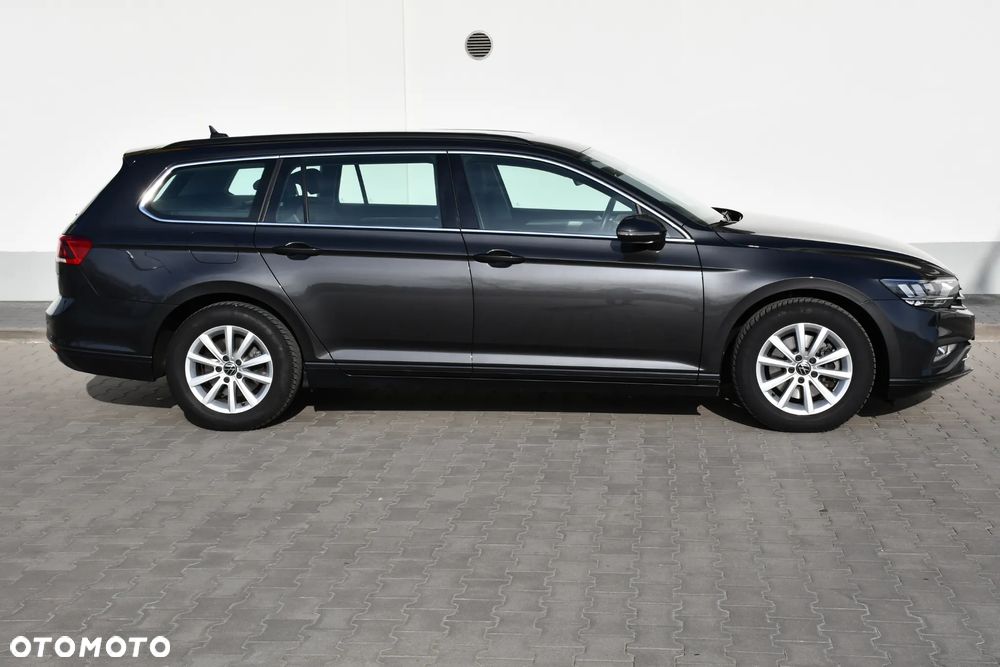Volkswagen Passat 2.0 TDI SCR DSG Business - 5