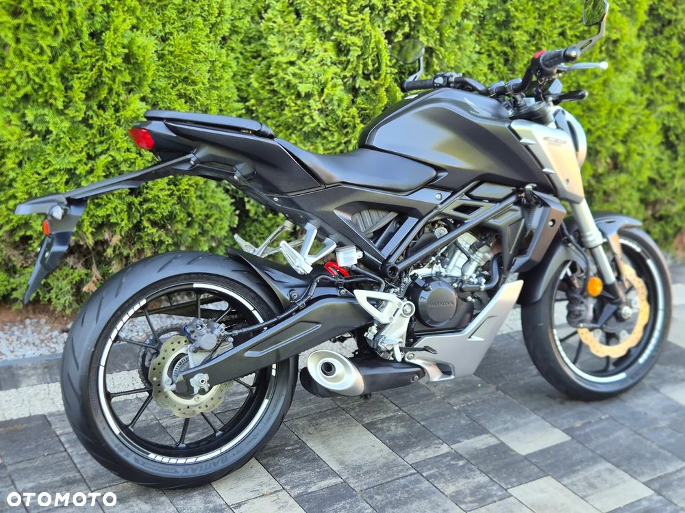 Honda CB - 3