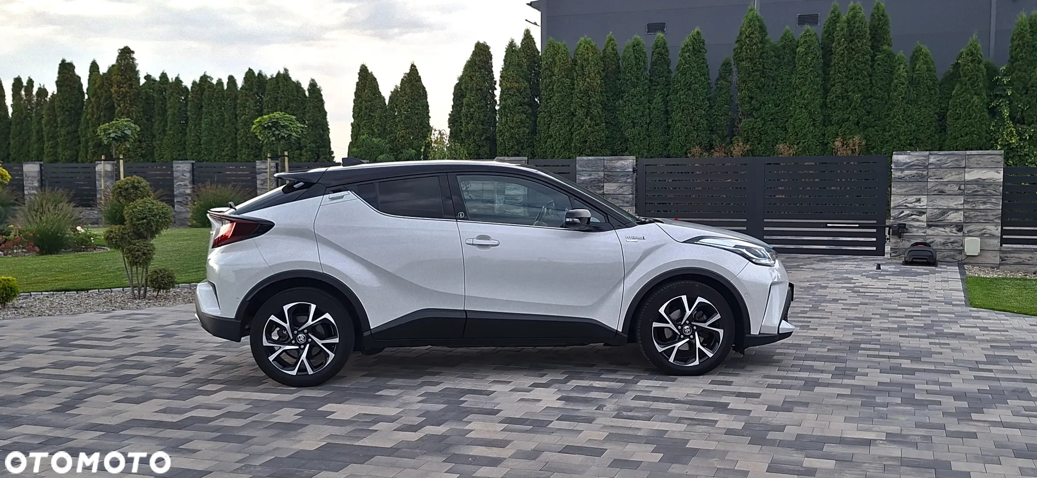 Toyota C-HR 2.0 Hybrid Team Deutschland - 7