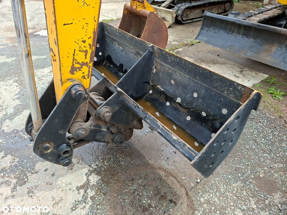 JCB 65 R-1 - 29