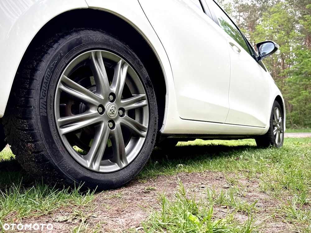 Toyota Yaris - 11