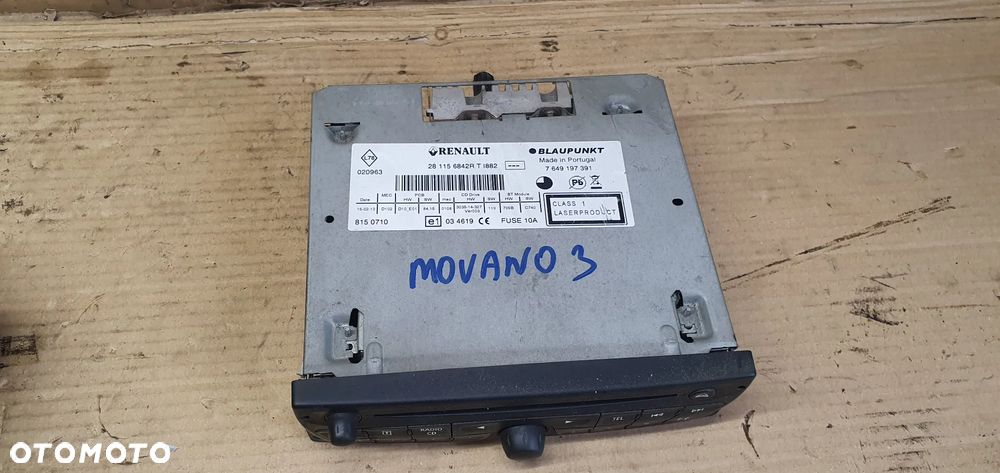 Radio radioodtwarzacz oryginał Opel Movano III 281156842R - 3