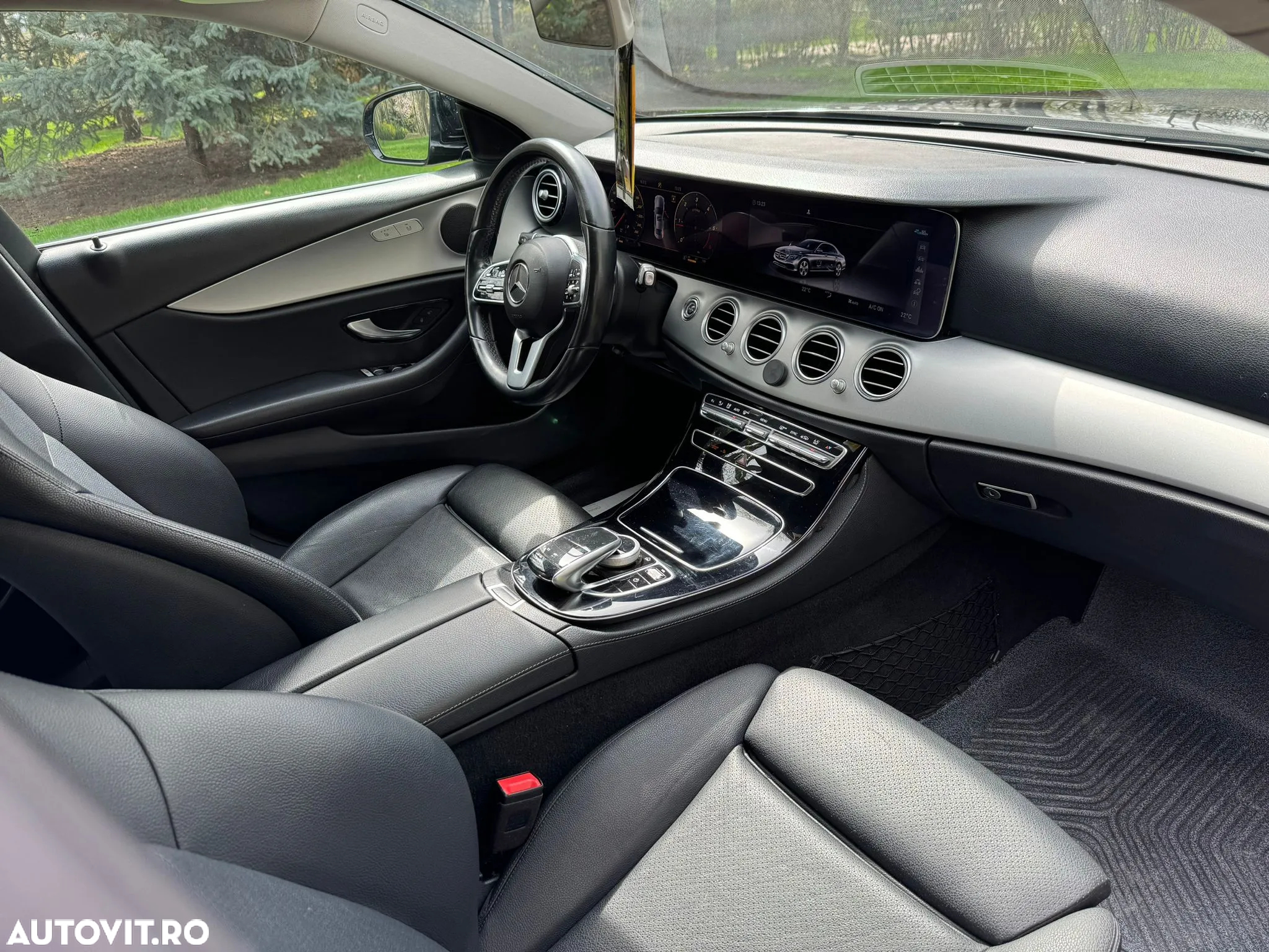 Mercedes-Benz E 200 d T 9G-TRONIC Avantgarde - 20