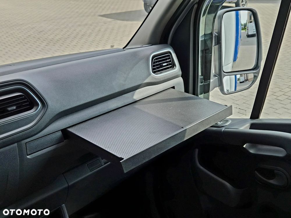 Renault Master - 18
