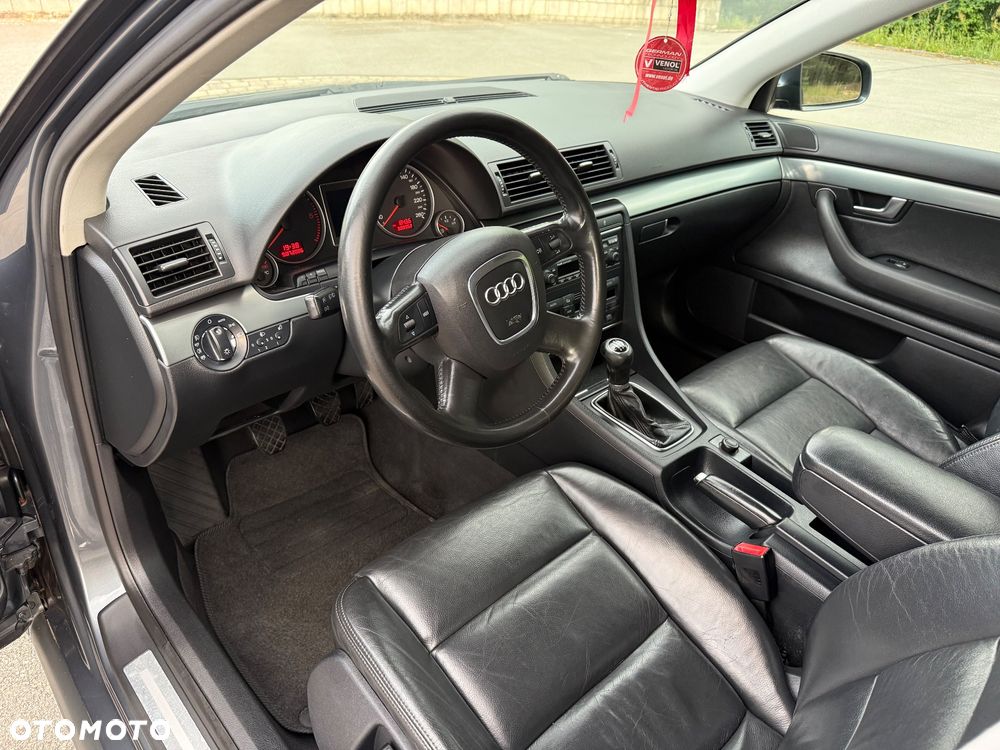 Audi A4 Avant - 13
