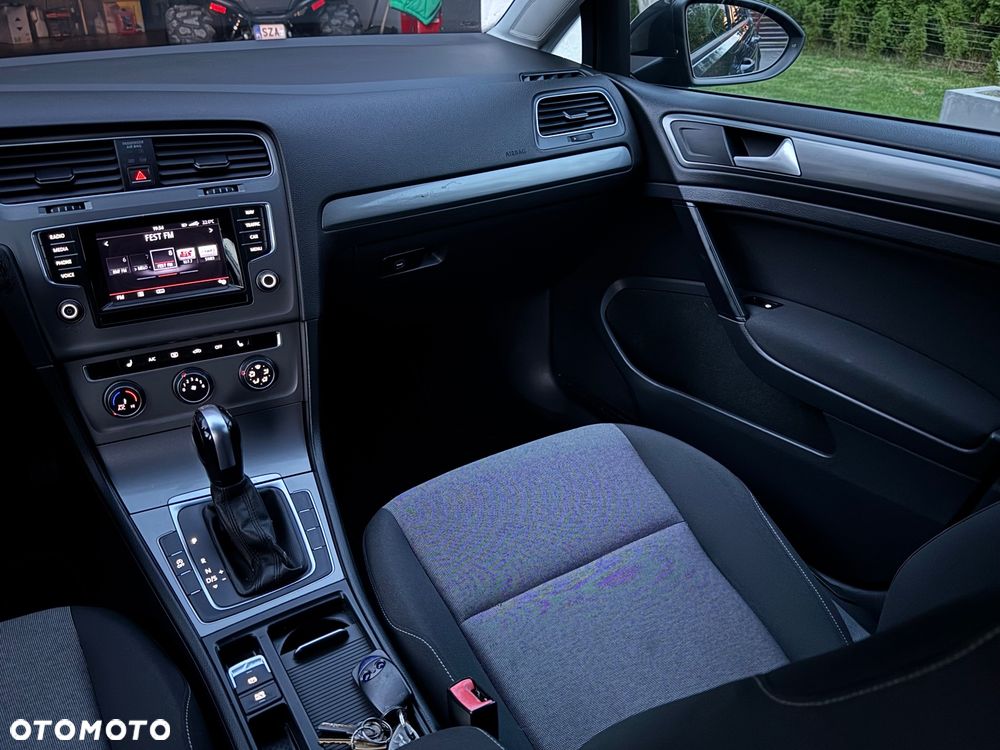 Volkswagen Golf 1.6 TDI BlueMotion Technology DSG Comfortline - 10