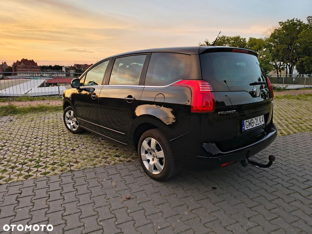 Peugeot 5008 155 THP Family - 1