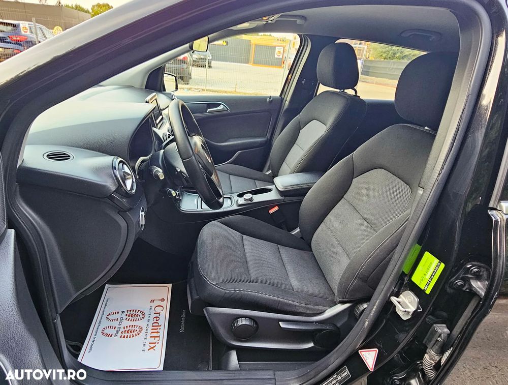 Mercedes-Benz B 180 - 8