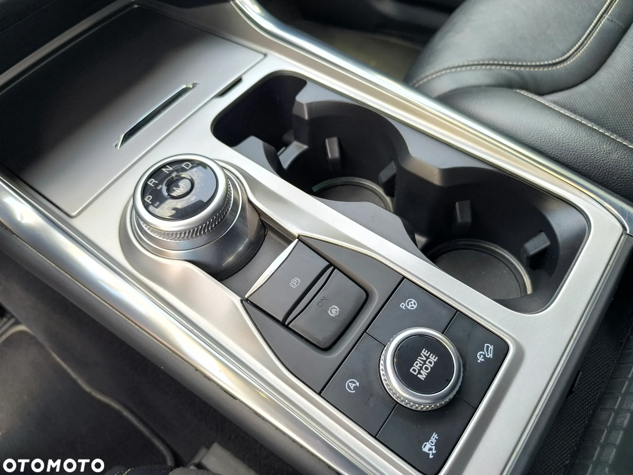 Ford Explorer - 18